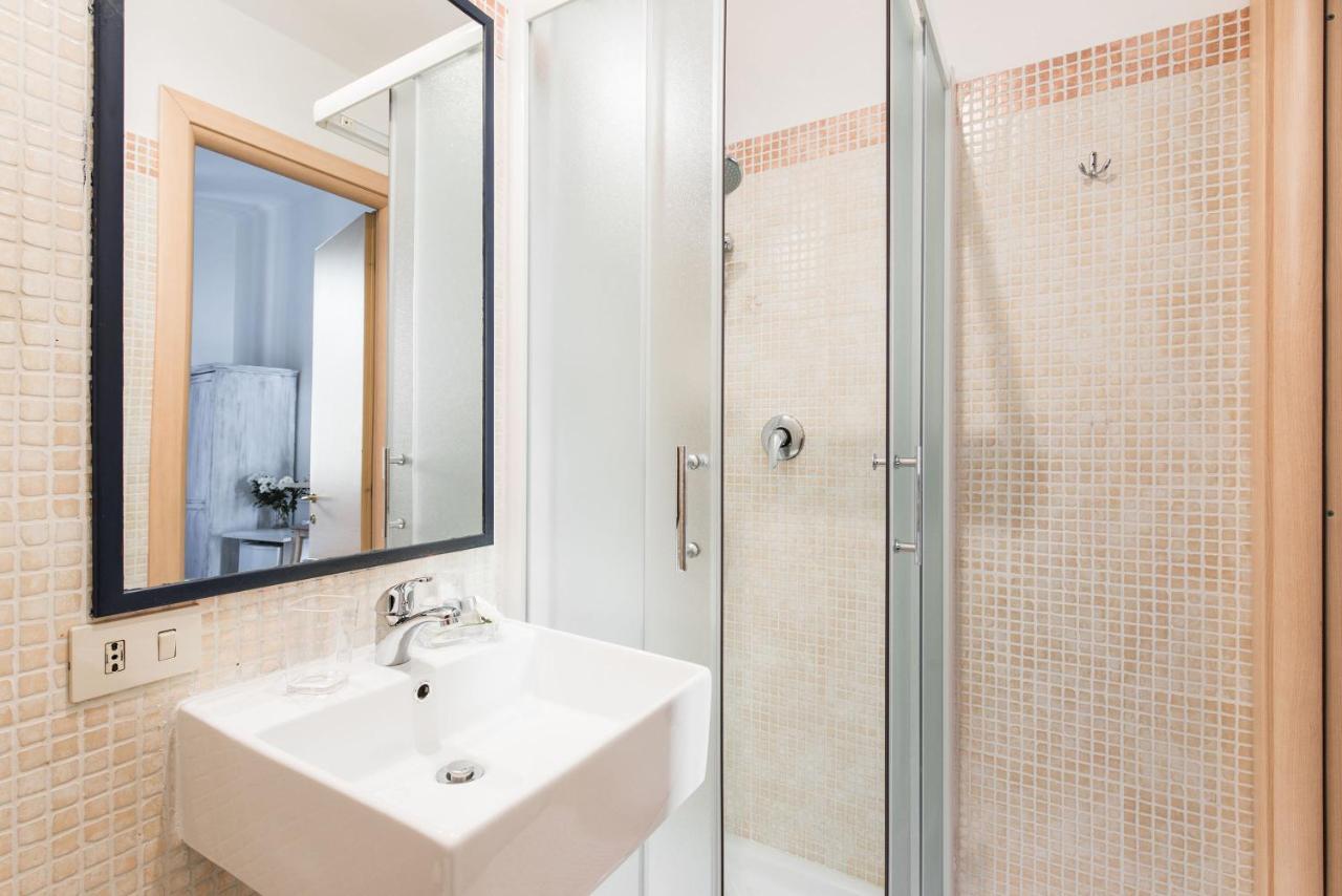 Domus Victoria Guest House Rome Exterior photo