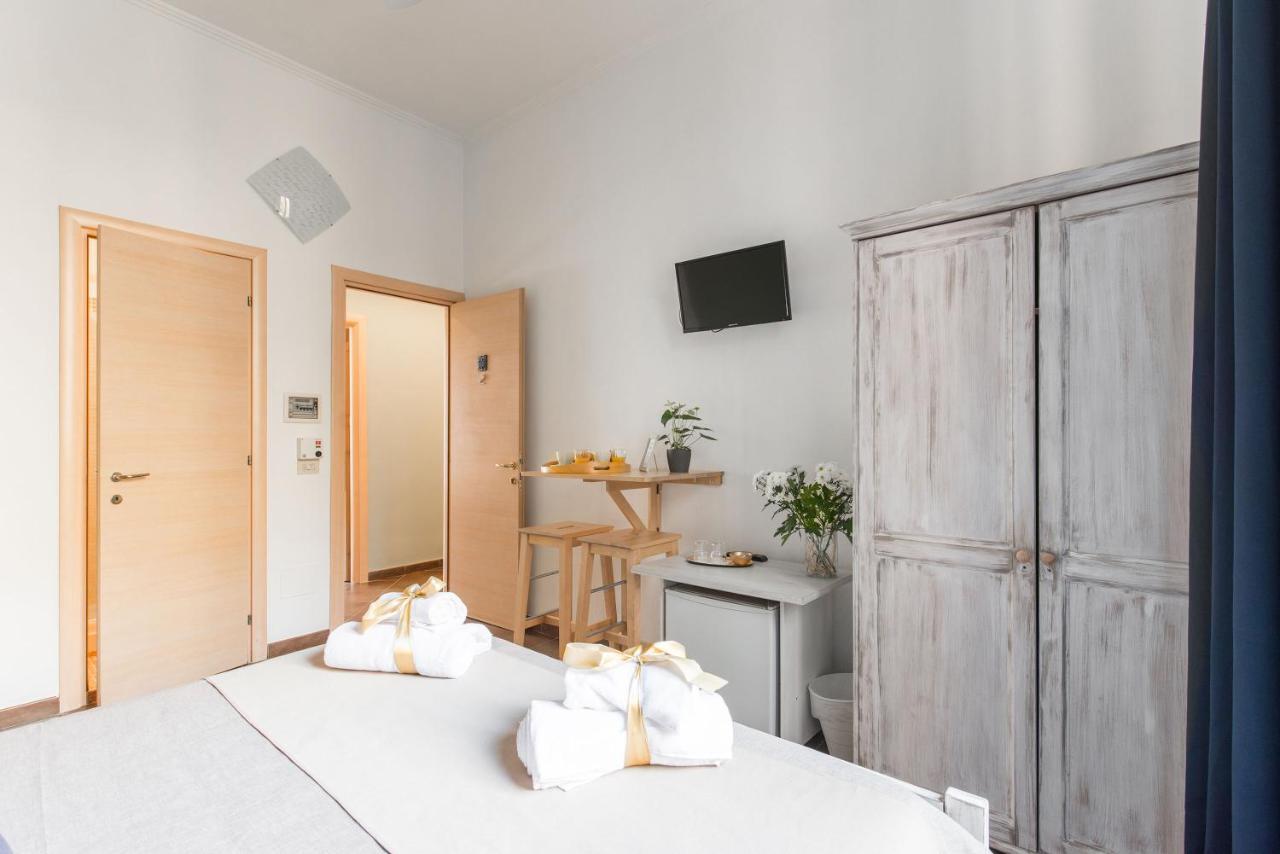 Domus Victoria Guest House Rome Exterior photo