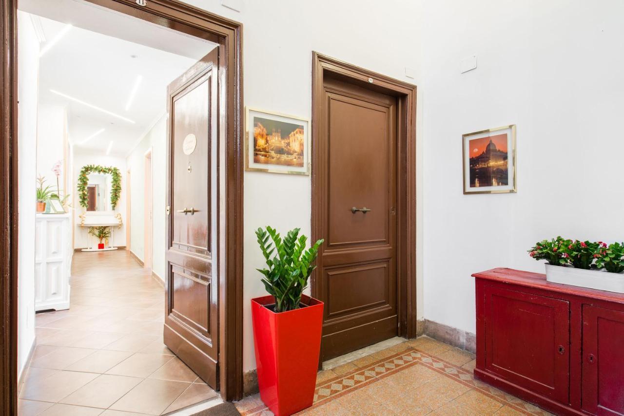 Domus Victoria Guest House Rome Exterior photo